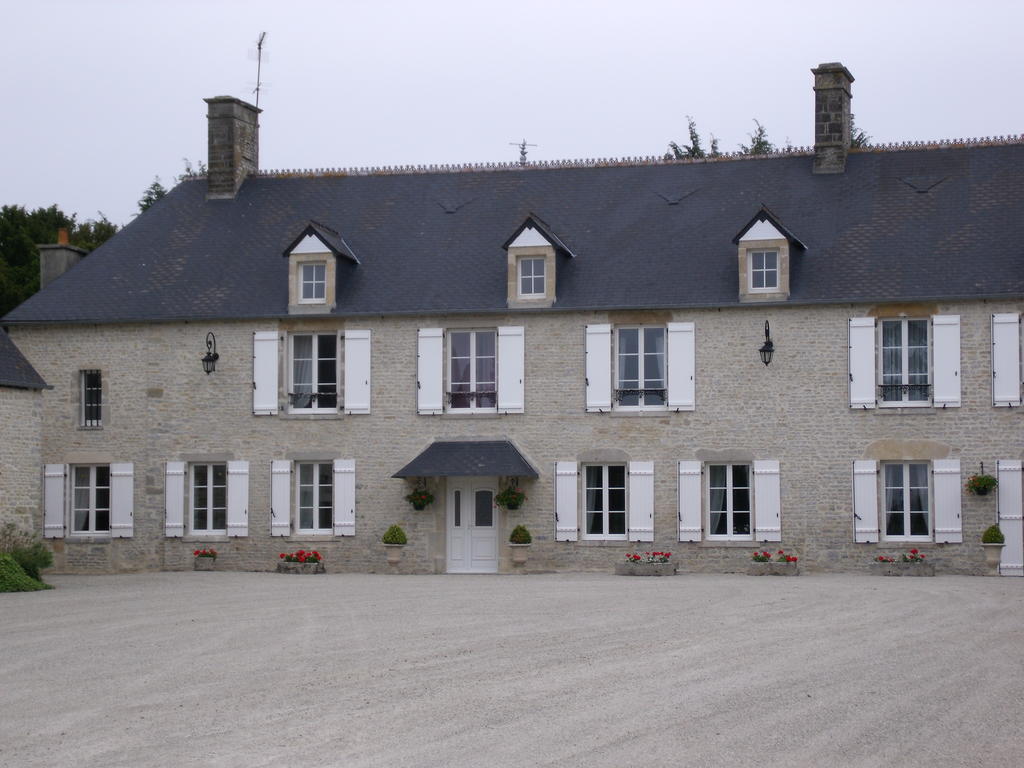 Au Refuge Des Allies Turqueville Екстериор снимка